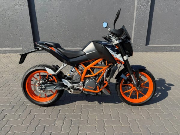 2014 KTM Duke 390