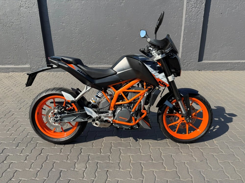 2014 KTM Duke 390